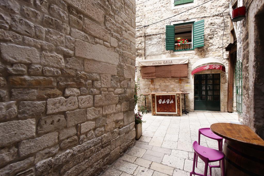 Apartment Stone Split Chambre photo