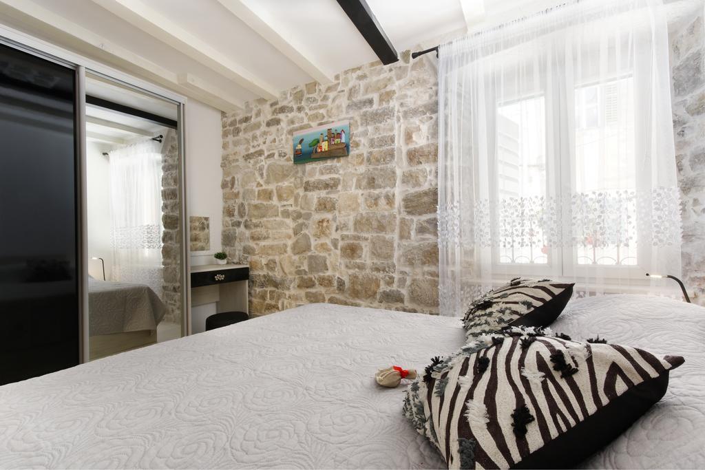 Apartment Stone Split Chambre photo